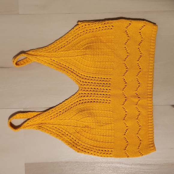 House of Harlow 1960 Tops - NWOT House of Harlow Revolve Crochet Crop  Top Size Small